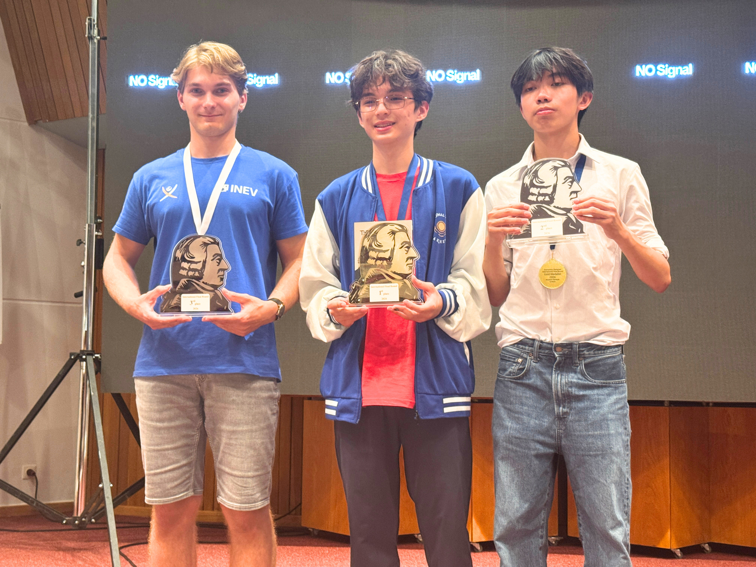 Batyrykhan Mucktarkhan, winner of the Economics Olympiad 2026